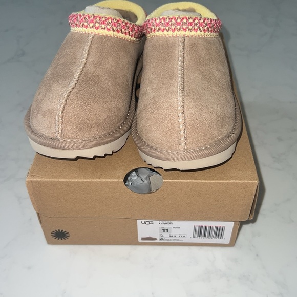 NWT Kids UGG pink and yellow Tasman - Picture 5 of 9